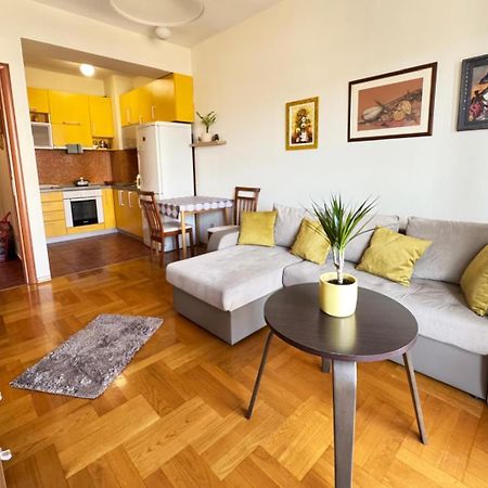 Sunny Place Podgorica Eksteriør billede